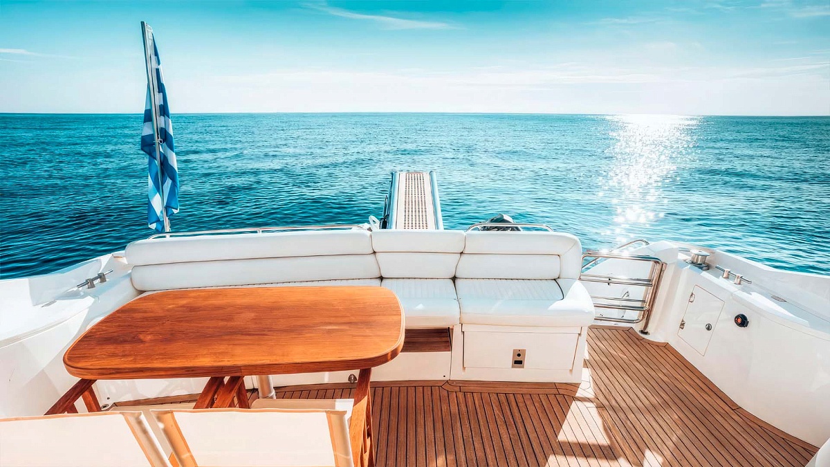 Аренда моторной яхты Sunseeker Manhattan 54 в Миконосе